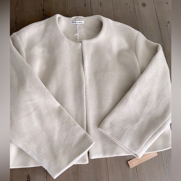 CURRENT SEASON Reformation Porter wool blend cropped jacket NWT - Picture 4 of 8